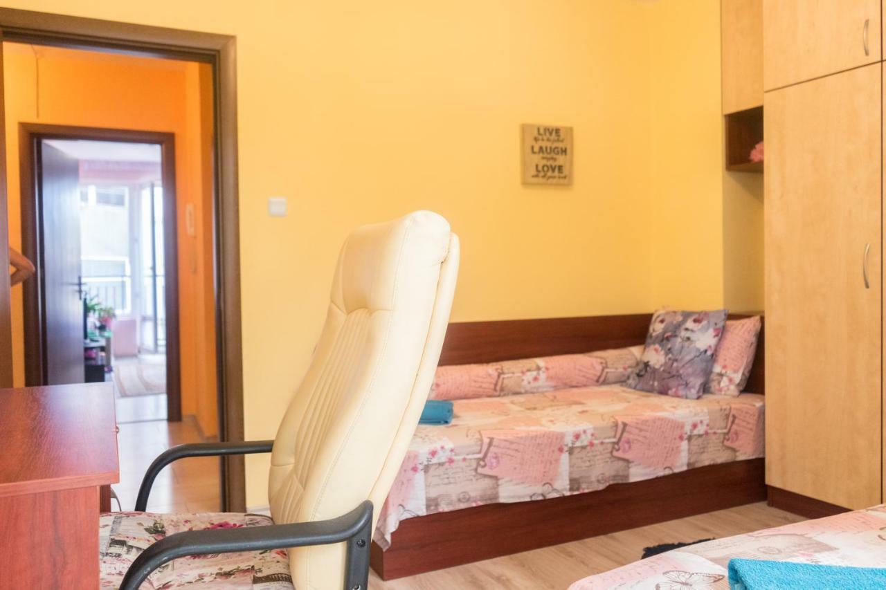 Apartment Eve Varna Exterior photo