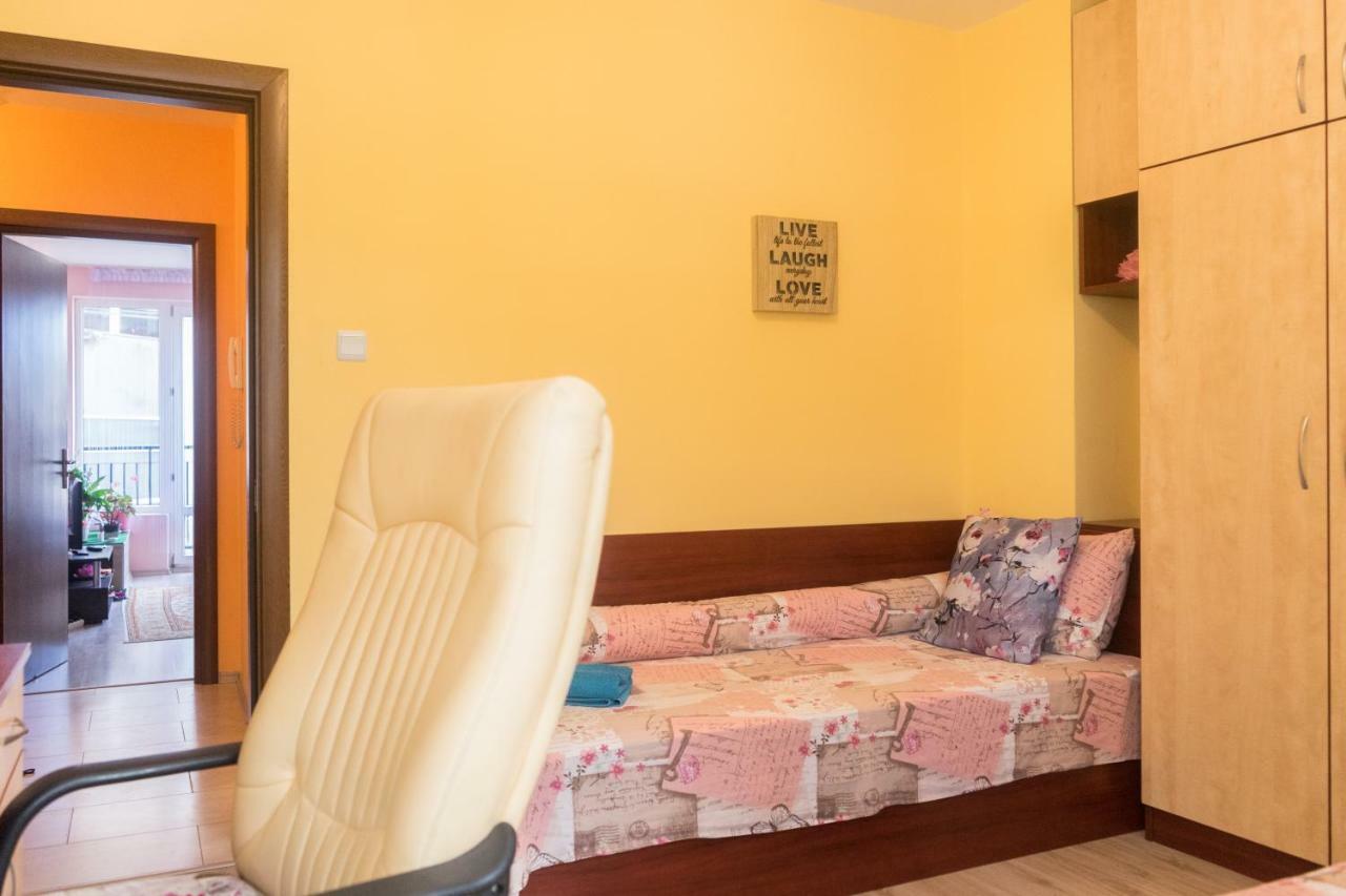 Apartment Eve Varna Exterior photo